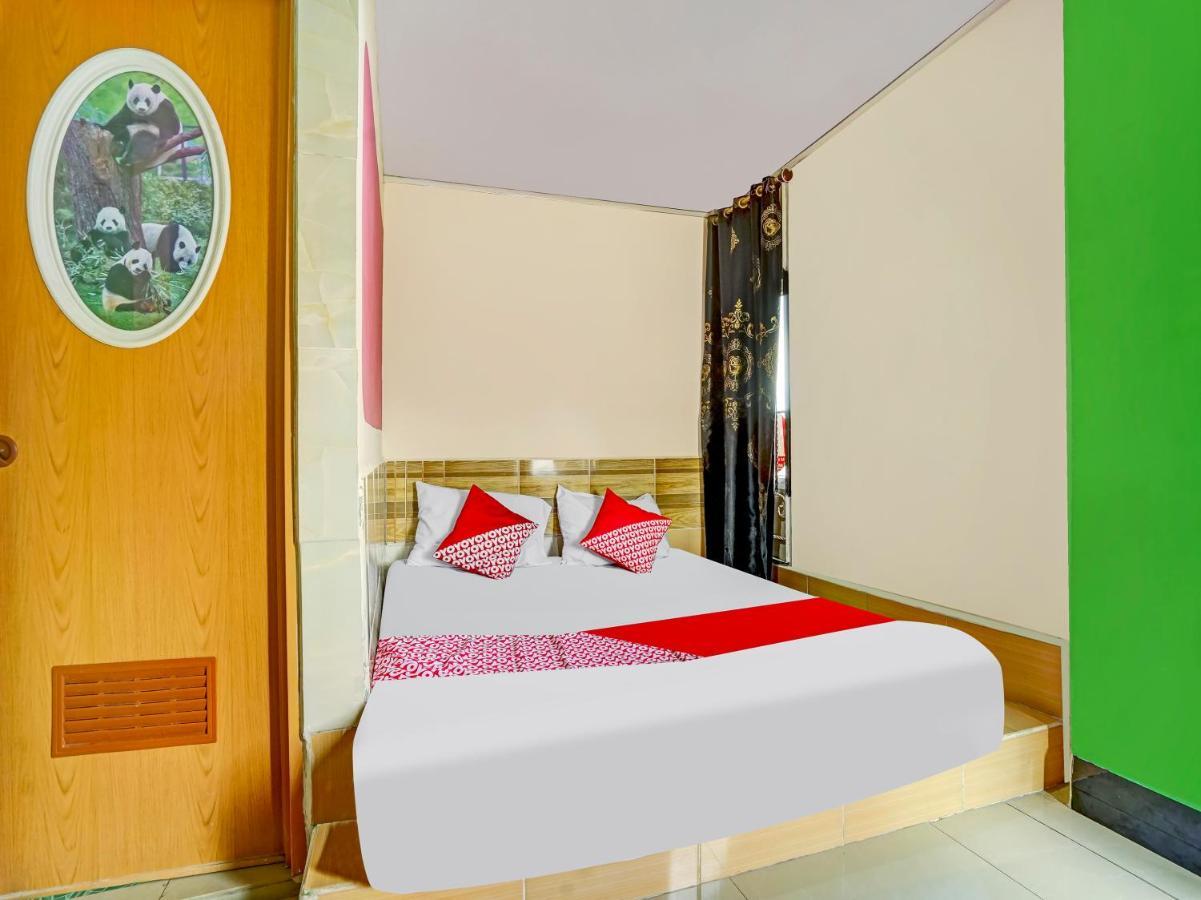 Oyo 90161 Hotel Lendosis Pipa Reja Angkatan 66 パレンバン エクステリア 写真